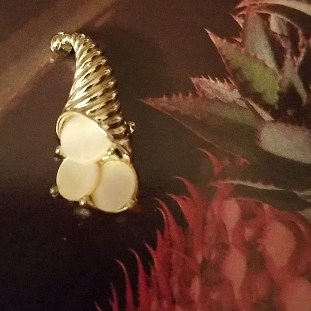 Pin - Picture 3 of 3